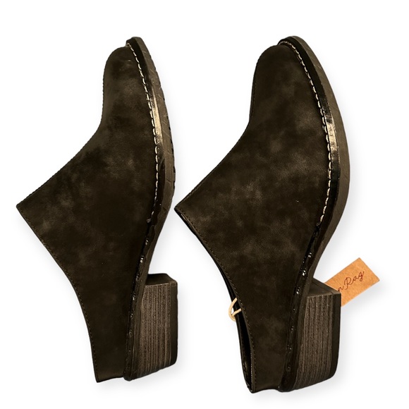 American Rag Black Suede Clog Mule Slip On Shoes NWT - Picture 2 of 12